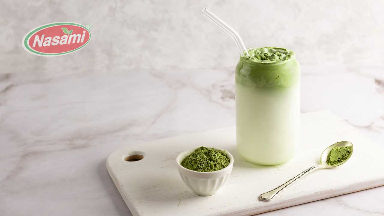 Top 10 Winter Drinks To Try In This Season 10 top-10-winter-drinks-to-try-in-this-season-matcha-white-chocolate-latte-nasami