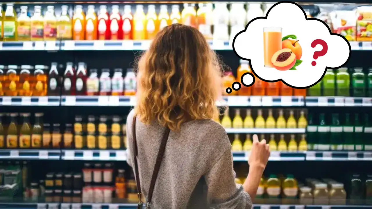 Why Natural Peach Juice is the Ultimate Choice for B2B Markets 1 Consumer choosing natural juice at the supermarket shelf labeled with “100% natural” and “no preservatives