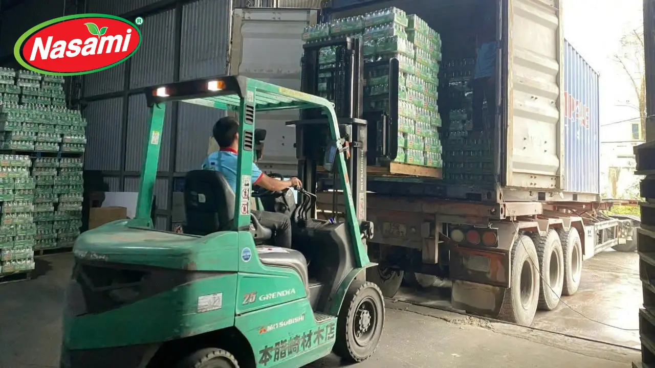 Best Coconut Waters Supplier in Southeast Asia. 8 International Shipping Requires Expertise In Handling Perishable Goods.