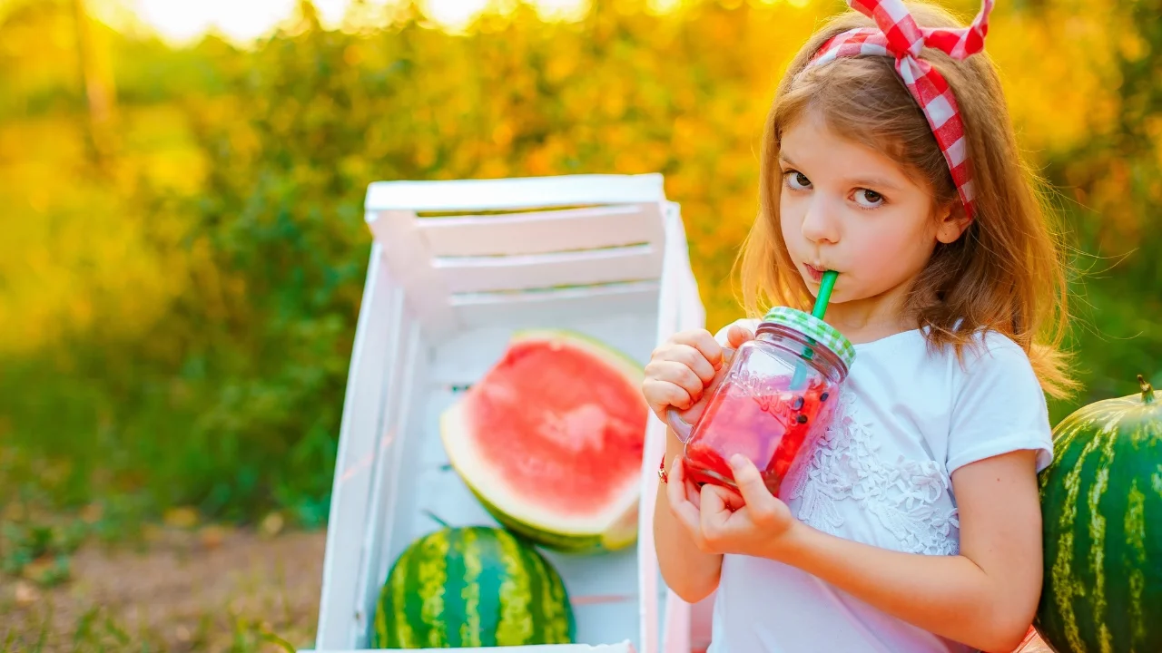 how-does-watermelon-juice-keep-you-cool-and-hydrated-nasami